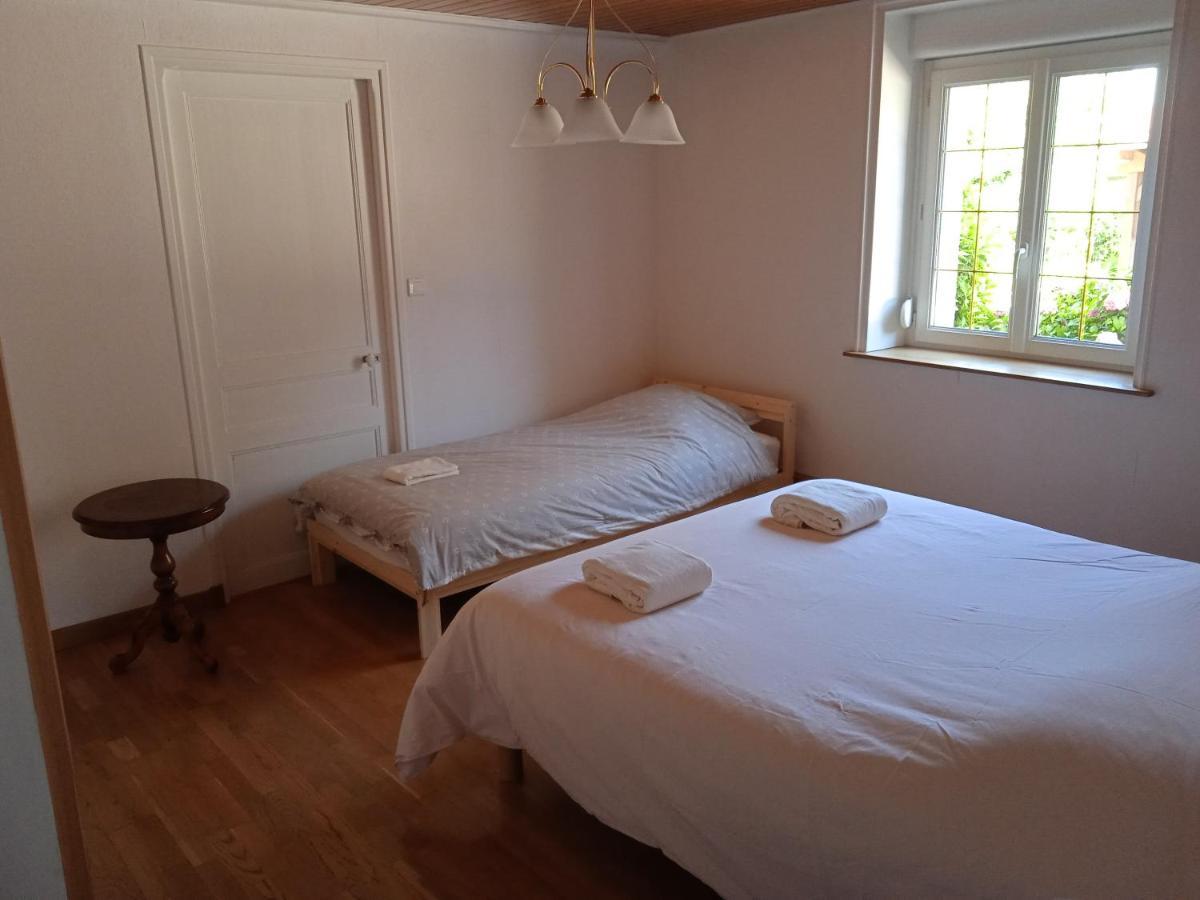 Les Jardins Des 3 Provinces- Gite Montcharvot Bagian luar foto