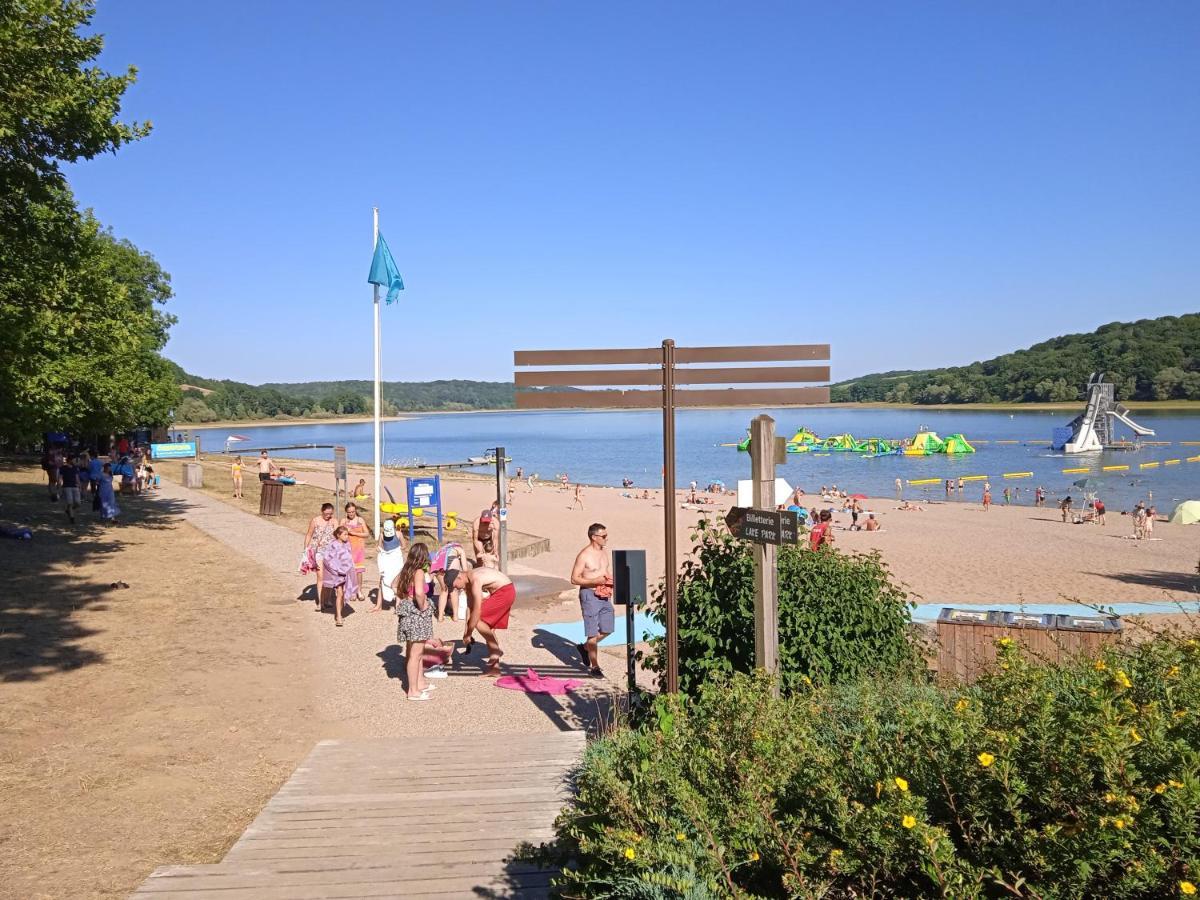 Les Jardins Des 3 Provinces- Gite Montcharvot Bagian luar foto